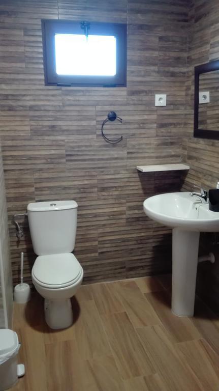 Hostal La Aldaba Hotel Montearagon Екстериор снимка